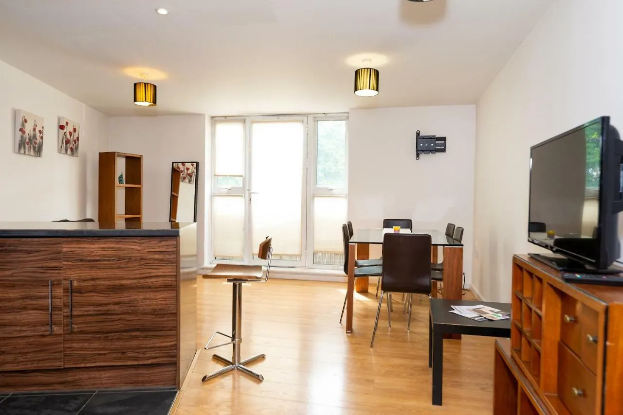 Odyssey House Apartment Twickenham