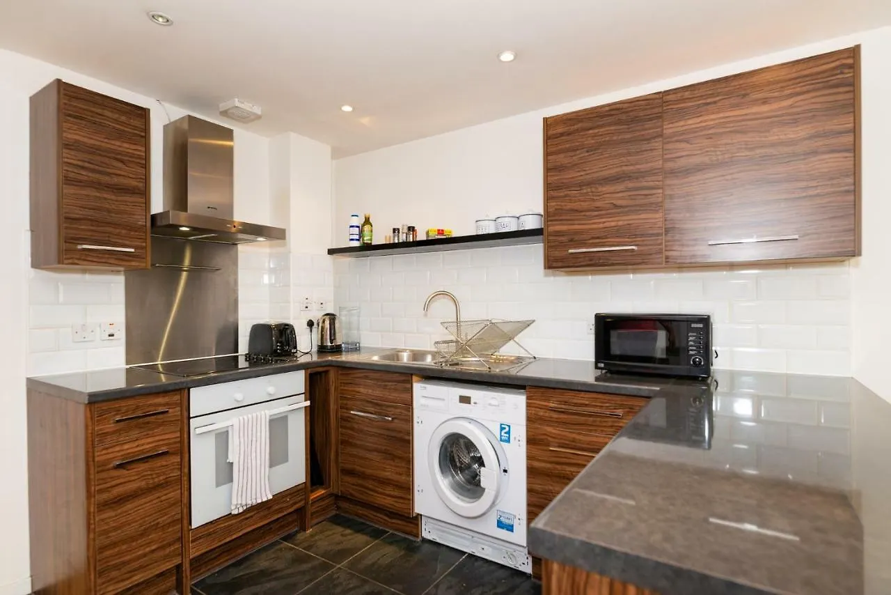 Odyssey House Apartment Twickenham